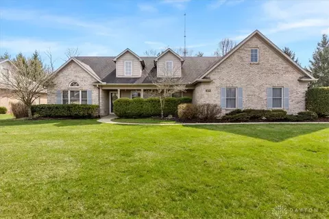 3879 S Ashleaf Ln, Dayton, OH 45440