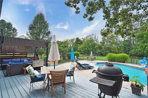 566 Ridgeview Ln, Maineville, OH 45039 photo 37