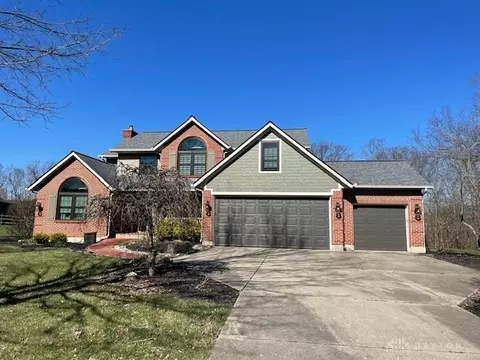 566 Ridgeview Ln, Maineville, OH 45039 photo 2