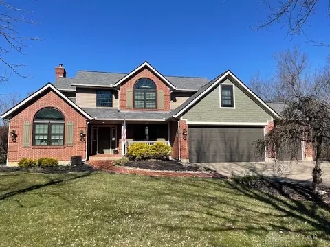 566 Ridgeview Ln, Maineville, OH 45039