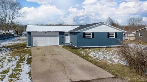 8691 Martz Paulin Rd, Franklin, OH 45005