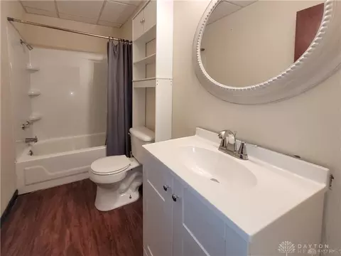 1105 W High St, Springfield, OH 45506 photo 7