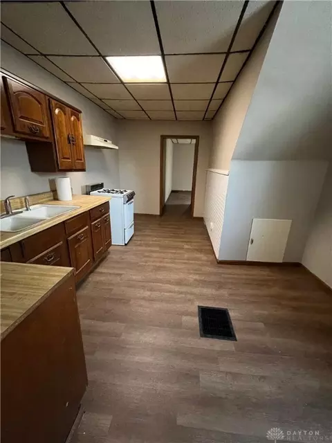 1105 W High St, Springfield, OH 45506 photo 16