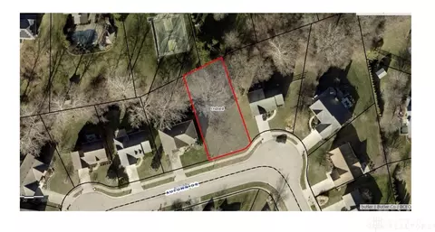 48 Autumn Dr, Oxford, OH 45056