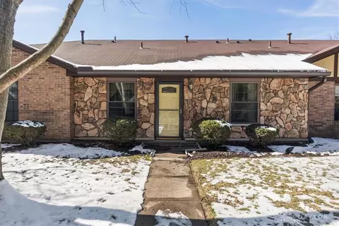 6376 Joseph Pl, Centerville, OH 45459