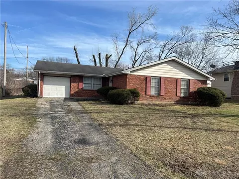 90 Chaplen Dr, Trotwood, OH 45426