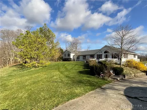 8066 Greenbush Rd, Somerville, OH 45064