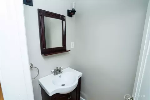 615 N Tanglewood Dr, Springfield, OH 45504 photo 13