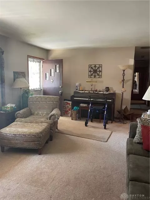 5838 E Decker Rd, Franklin, OH 45005 photo 3