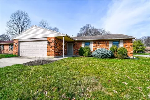 8999 Cedargate Pl, Dayton, OH 45424