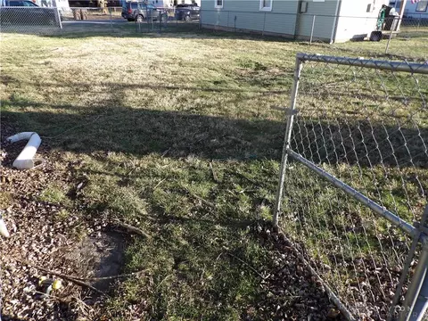 Exterior - 1851 Delaware Ave, Springfield, OH 45506 photo 3 of 3