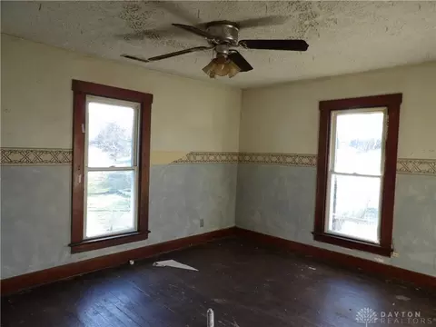 Bedroom - 1851 Delaware Ave, Springfield, OH 45506 photo 4 of 4