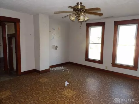 Living - 1851 Delaware Ave, Springfield, OH 45506 photo 3 of 3