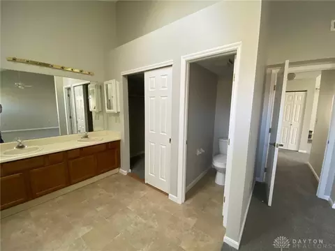 140 Queens Xing, Centerville, OH 45458 photo 11