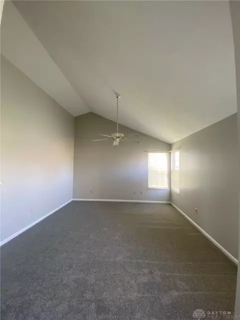 140 Queens Xing, Centerville, OH 45458 photo 9