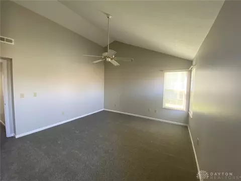 140 Queens Xing, Centerville, OH 45458 photo 8