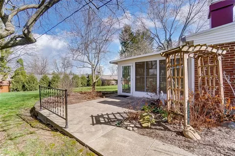 929 E David Rd, Dayton, OH 45429 photo 48