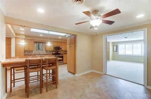 929 E David Rd, Dayton, OH 45429 photo 13