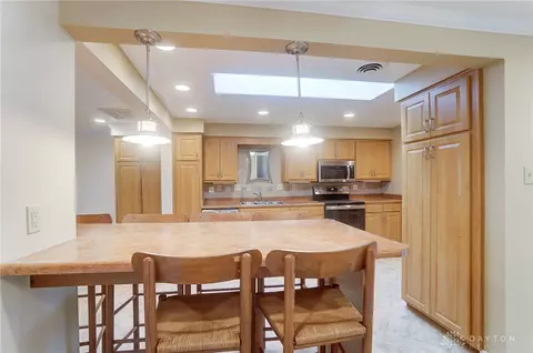 929 E David Rd, Dayton, OH 45429 photo 14