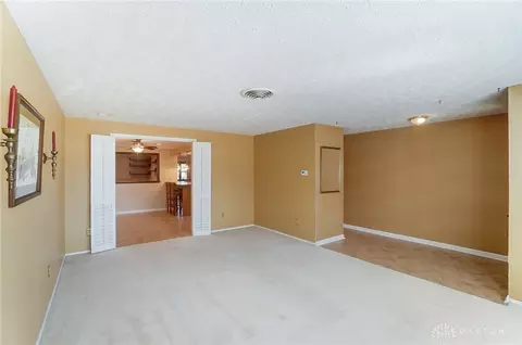 929 E David Rd, Dayton, OH 45429 photo 11