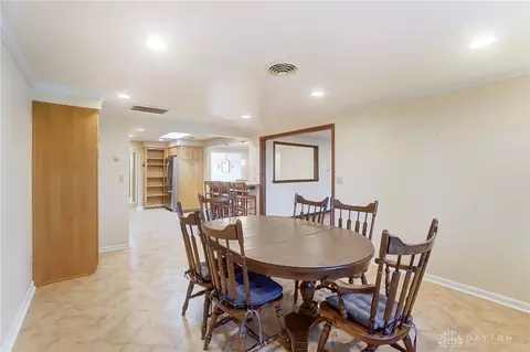 929 E David Rd, Dayton, OH 45429 photo 20