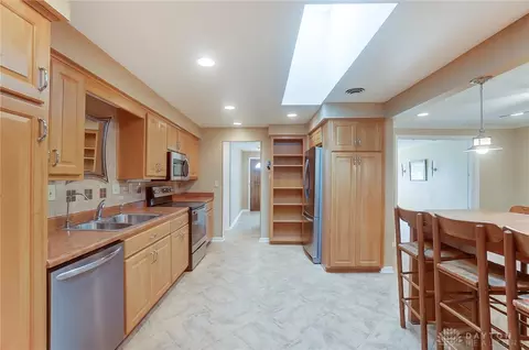 929 E David Rd, Dayton, OH 45429 photo 15