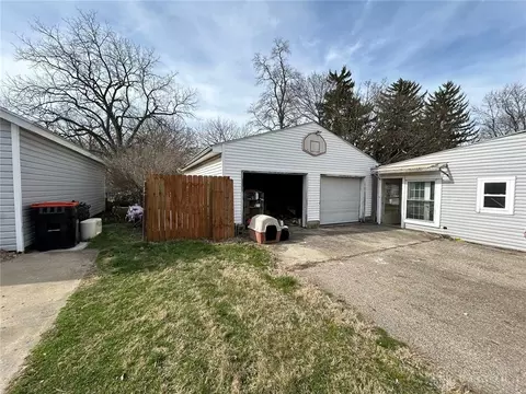 1131 Beacon St, Springfield, OH 45505 photo 2