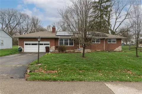 3864 Highmont St, Dayton, OH 45432