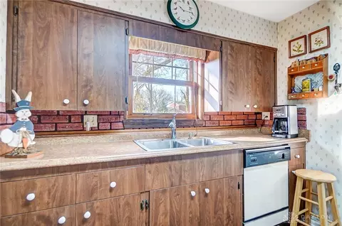 100 Winding Way, Kettering, OH 45429 photo 21