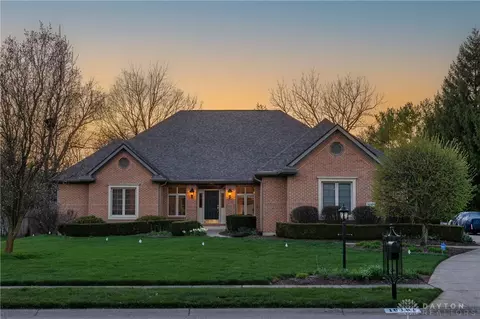 10101 Apple Springs Dr, Washington Township, OH 45458