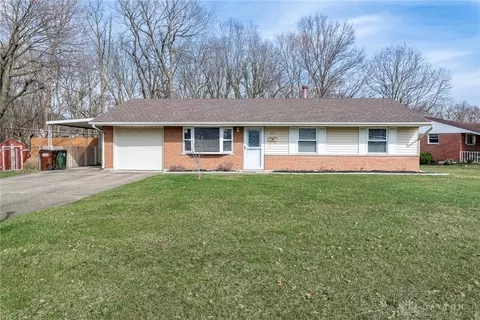 211 Regent Dr, Middletown, OH 45044
