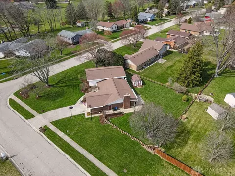 1051 Hyde Park Dr, Centerville, OH 45429 photo 51