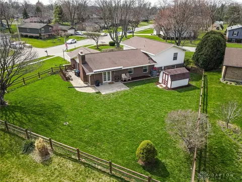 1051 Hyde Park Dr, Centerville, OH 45429 photo 54