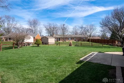 1051 Hyde Park Dr, Centerville, OH 45429 photo 44