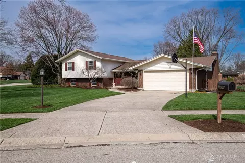 1051 Hyde Park Dr, Centerville, OH 45429 photo 49