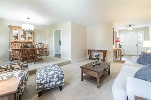 1051 Hyde Park Dr, Centerville, OH 45429 photo 6