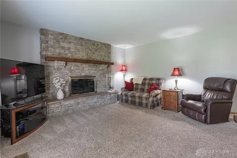 1051 Hyde Park Dr, Centerville, OH 45429 photo 16