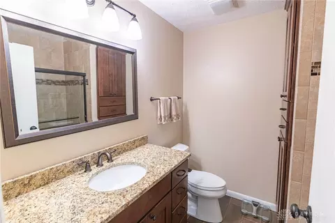 1051 Hyde Park Dr, Centerville, OH 45429 photo 24