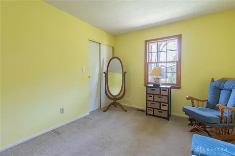 1051 Hyde Park Dr, Centerville, OH 45429 photo 27