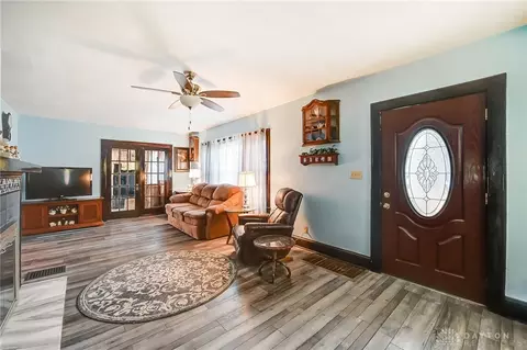 2765 E High St, Springfield, OH 45505 photo 9