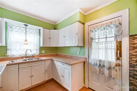 2765 E High St, Springfield, OH 45505 photo 19
