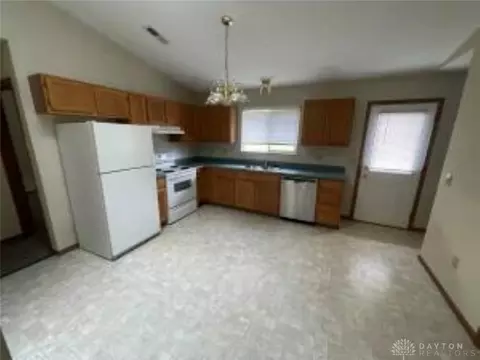 2931 Caldwell St, Springfield, OH 45503 photo 4