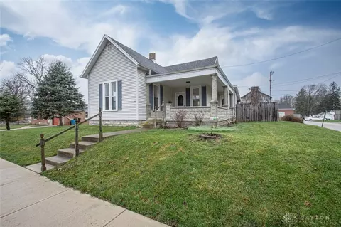 94 S Main St, West Alexandria, OH 45381