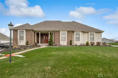 1536 Turfland Blvd, Xenia, OH 45385