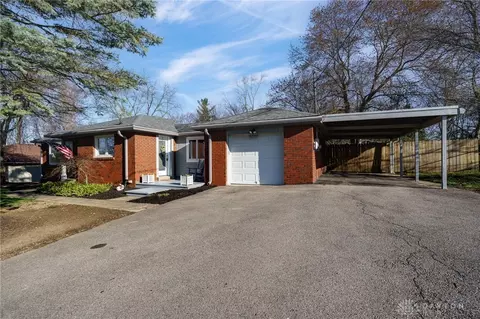 6740 Irwin Simpson Rd, Mason, OH 45040