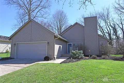 820 Kentshire Dr, Centerville, OH 45459