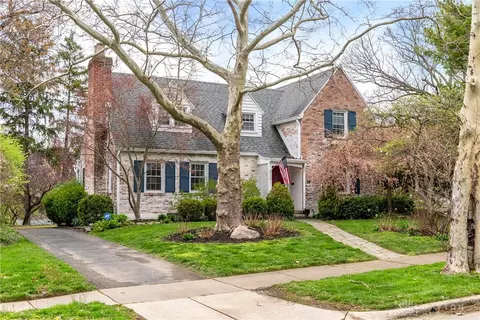 339 Ridgewood Ave, Oakwood, OH 45409