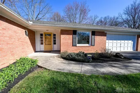 9016 Foxhunter Ln, Cincinnati, OH 45242 photo 16