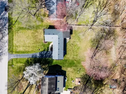 9016 Foxhunter Ln, Cincinnati, OH 45242 photo 7