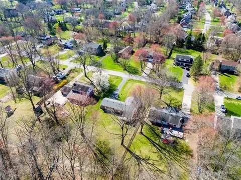 9016 Foxhunter Ln, Cincinnati, OH 45242 photo 8